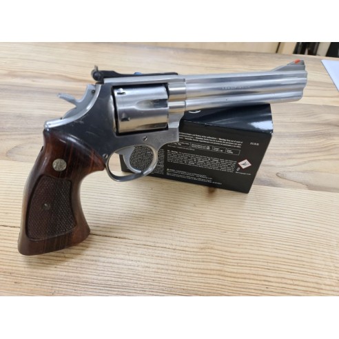 SMITH ET WESSON 357 MAGNUM